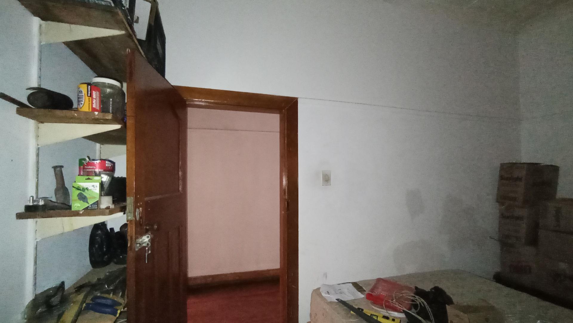 Bed Room 2 - 33 square meters of property in Brixton