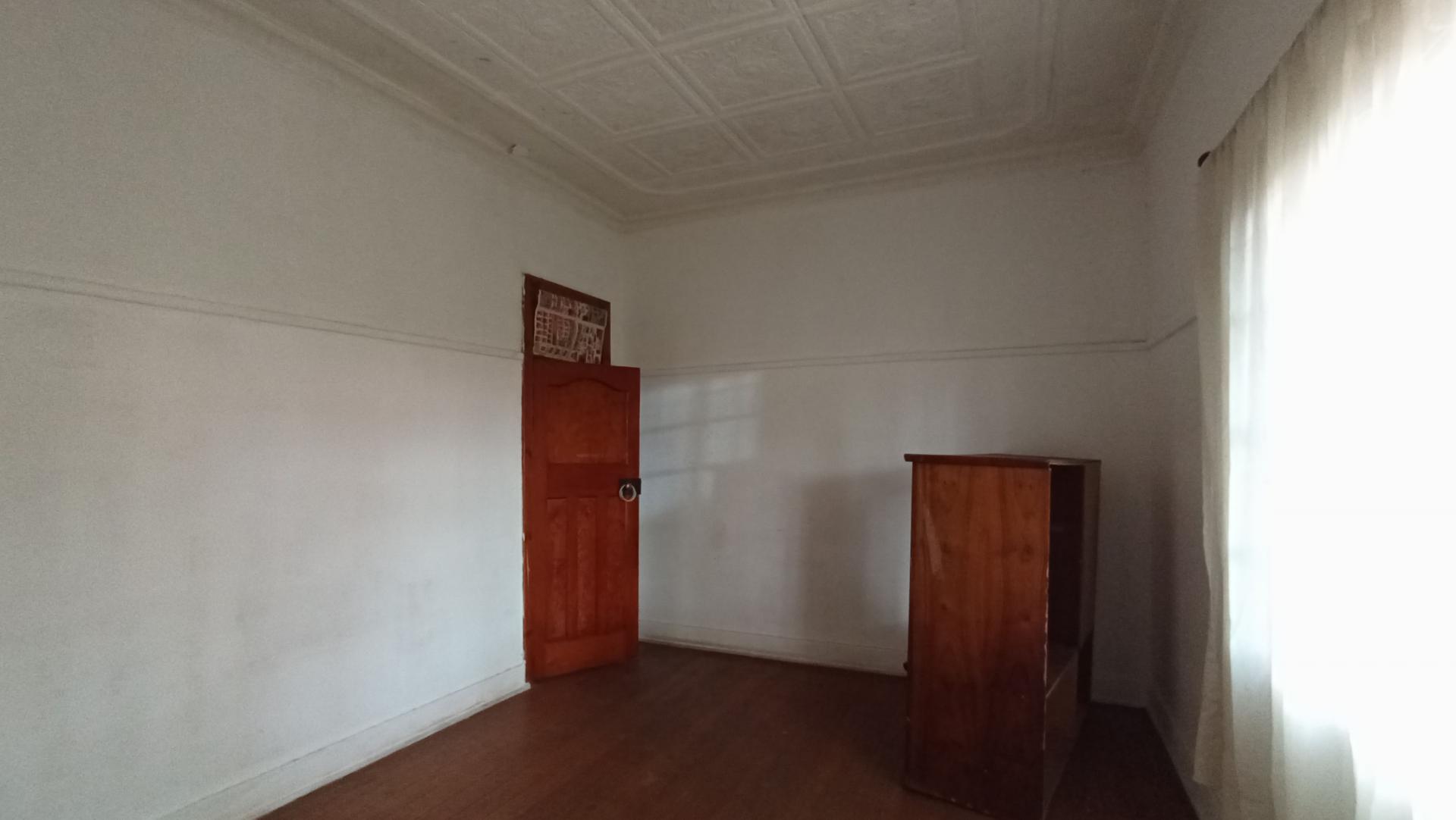 Bed Room 4 - 16 square meters of property in Brixton