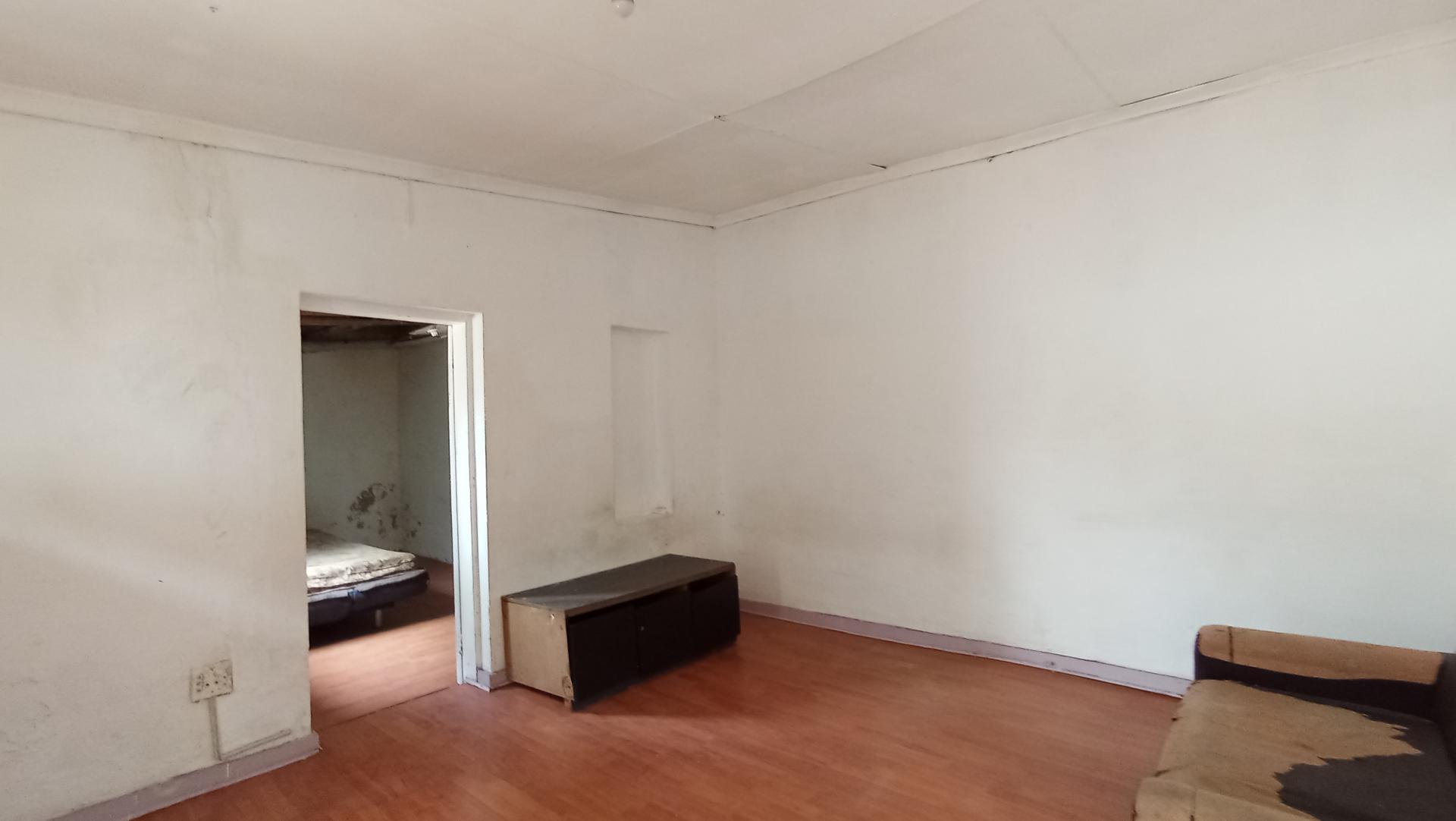 Lounges - 51 square meters of property in Brixton