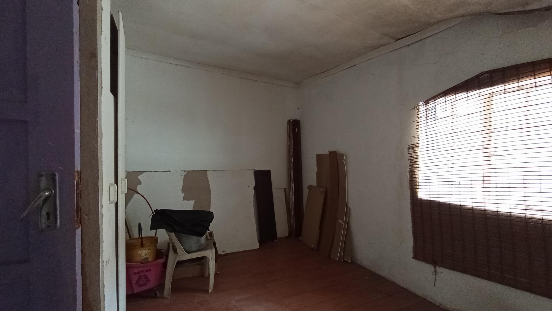 Bed Room 2 - 33 square meters of property in Brixton