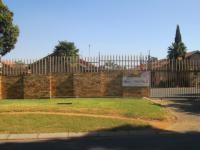Front View of property in Brentwood Park