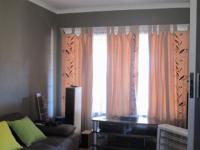 Lounges - 14 square meters of property in Brentwood Park