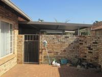 Front View of property in Brentwood Park