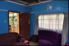 Lounges - 18 square meters of property in Tongaat