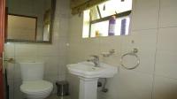 Guest Toilet - 3 square meters of property in Summerset