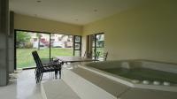 Patio - 29 square meters of property in Summerset
