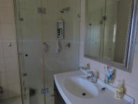 Bathroom 1 - 10 square meters of property in Summerset