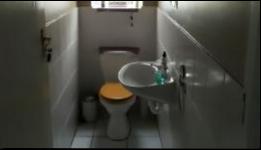 Guest Toilet - 3 square meters of property in Gordons Bay