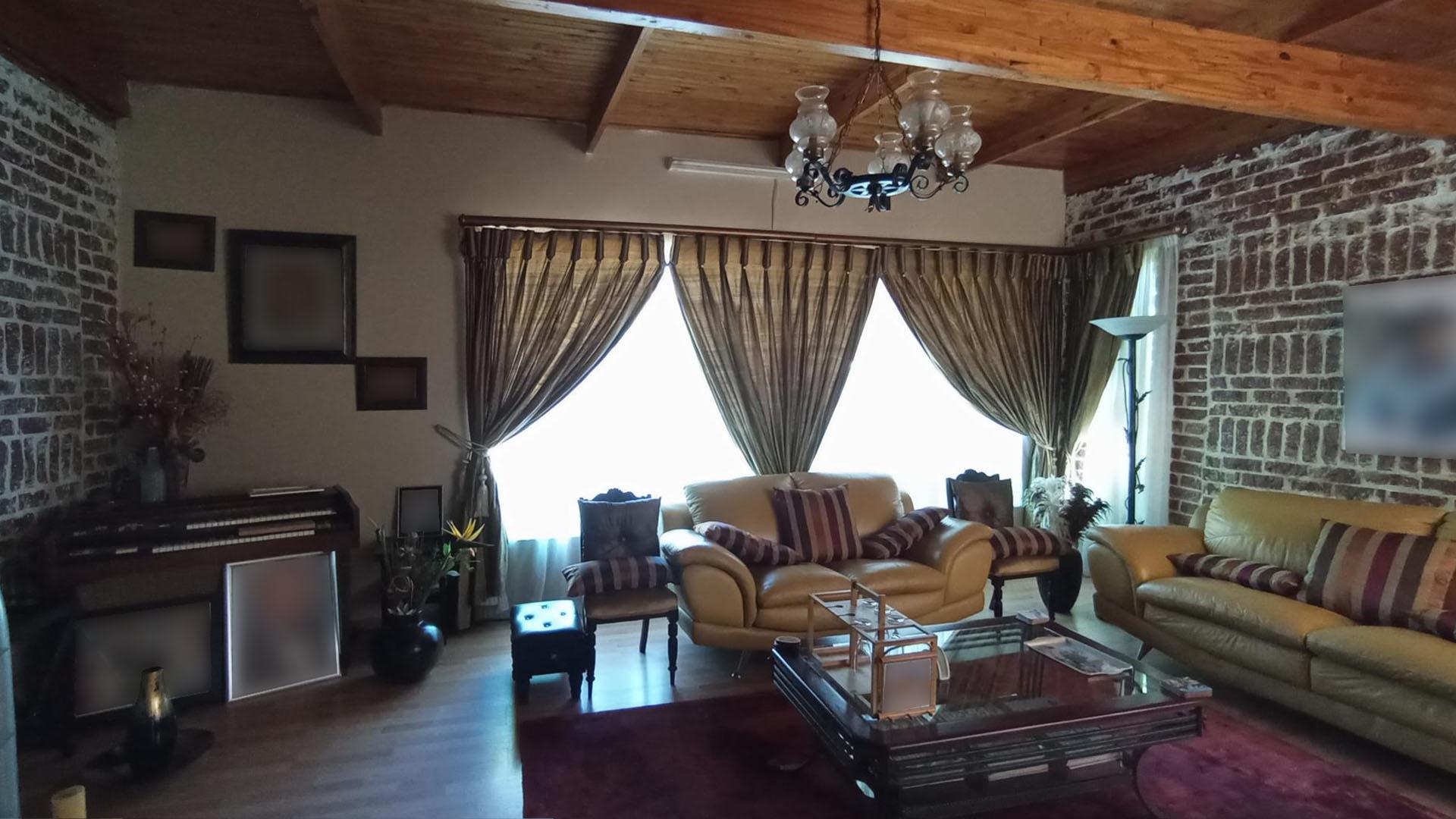 TV Room - 39 square meters of property in Constantiapark