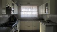 Kitchen - 10 square meters of property in Impala Park