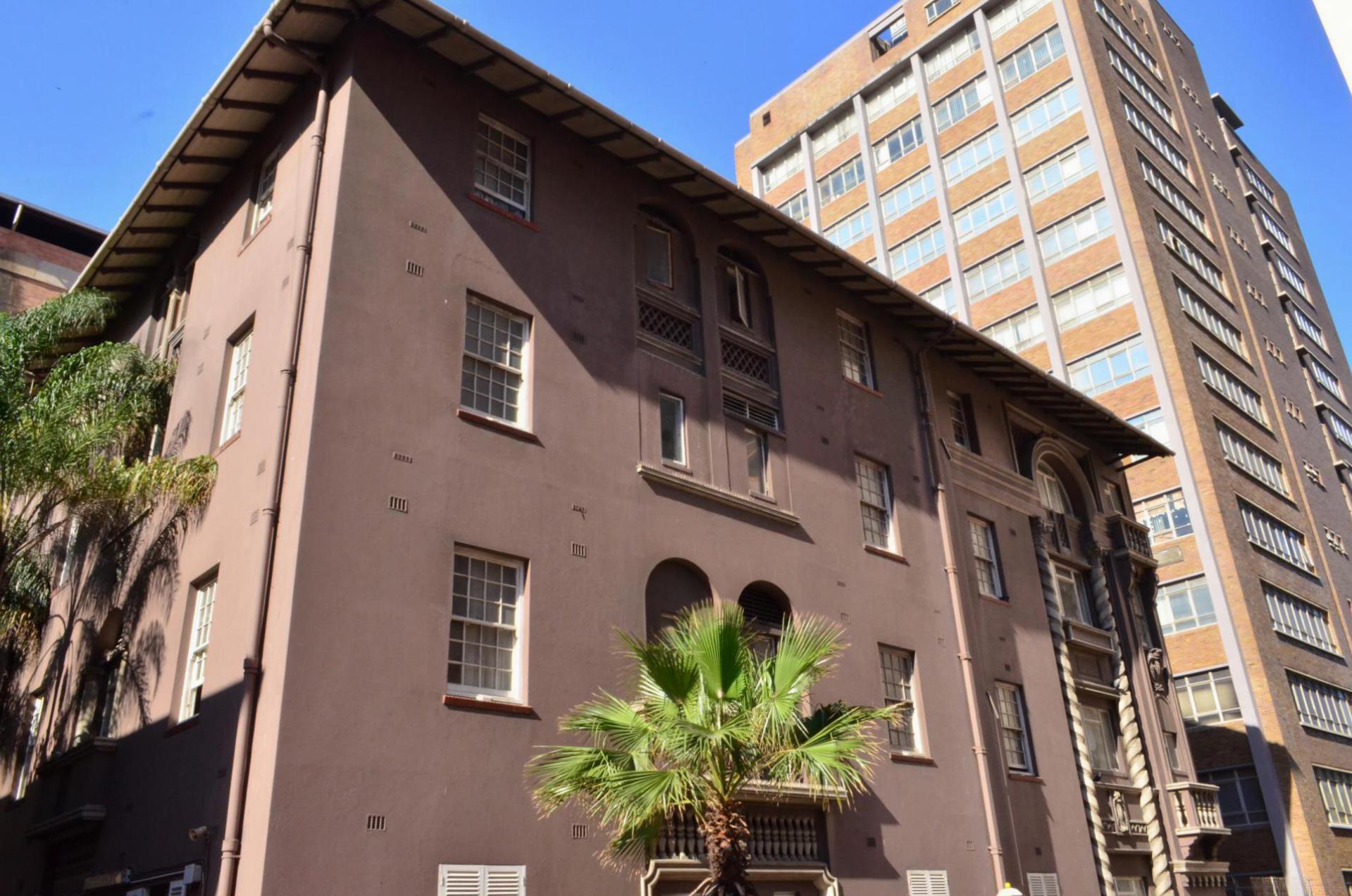 Front View of property in Durban Central