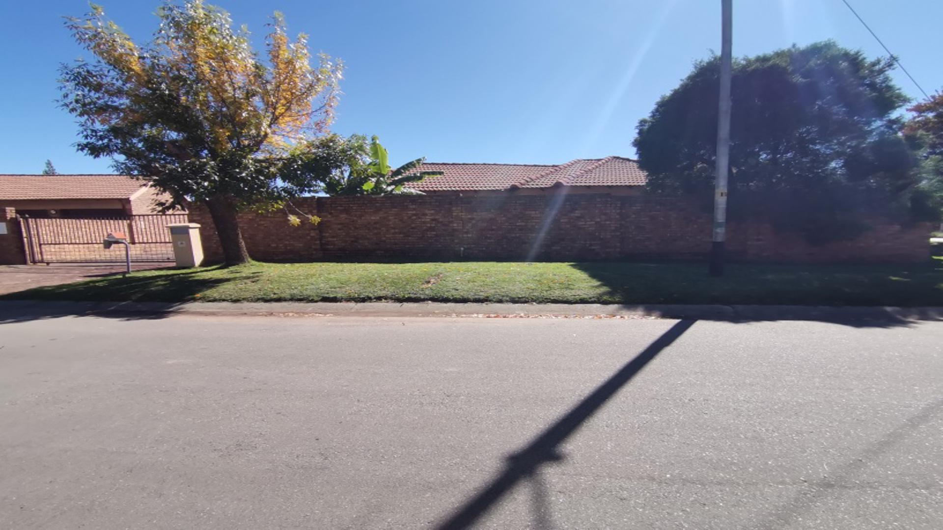 Front View of property in Dunnottar