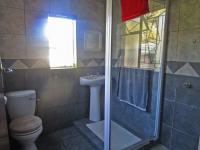 Main Bathroom - 5 square meters of property in Arcon Park