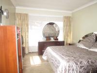 Main Bedroom - 19 square meters of property in Arcon Park