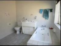 Bathroom 1 - 10 square meters of property in Benoni
