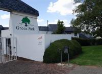 Front View of property in Corlett Gardens