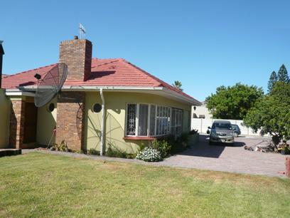 4 Bedroom House for Sale For Sale in Bellville - Home Sell - MR16318