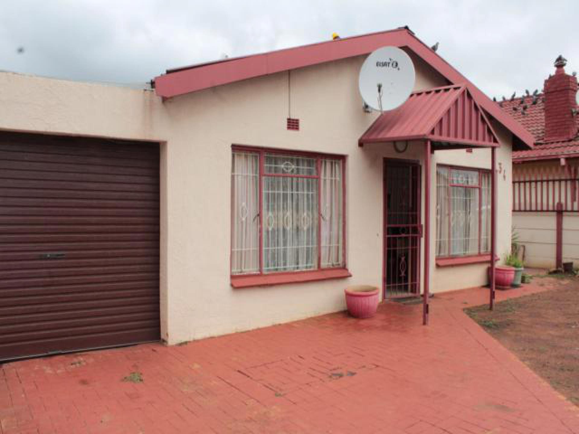 Front View of property in Lenasia South