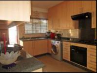 Kitchen - 23 square meters of property in Lenasia South