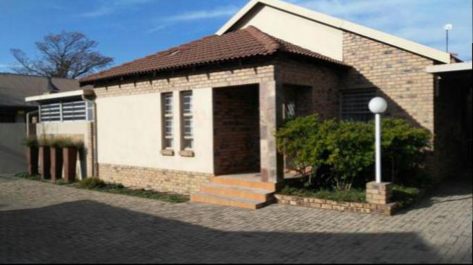 3 Bedroom House for Sale For Sale in Middelburg - MP - Home Sell - MR163207