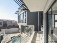 Balcony of property in Heron Hill Estate