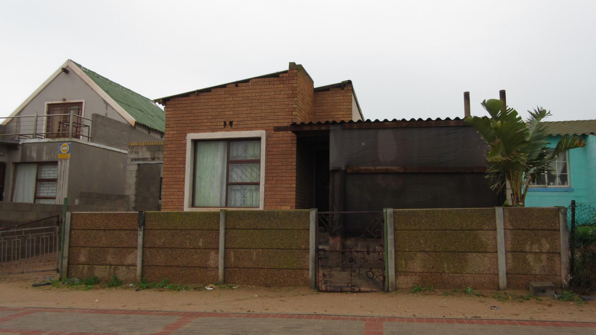 Front View of property in Vredenburg