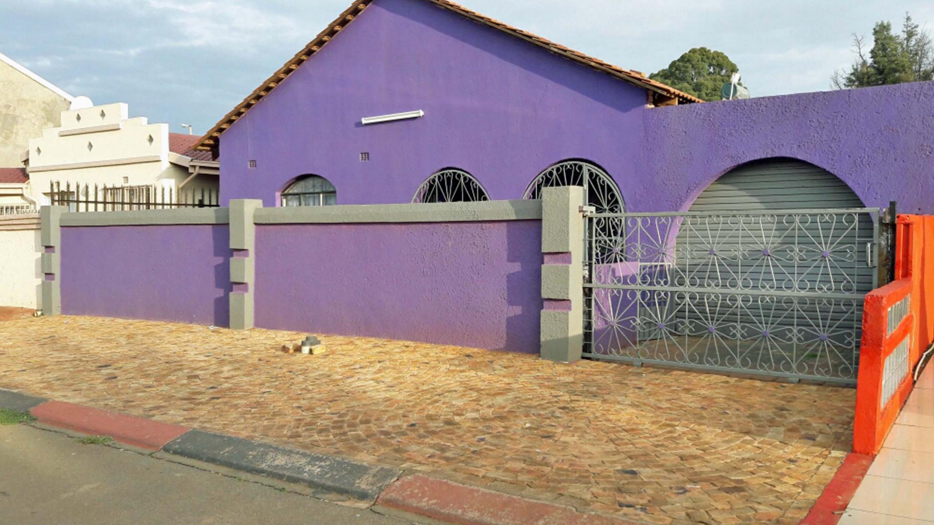 Front View of property in Lenasia