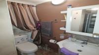 Bathroom 2 - 7 square meters of property in Meer En See