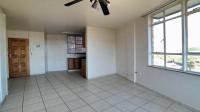 Lounges - 35 square meters of property in Hatfield
