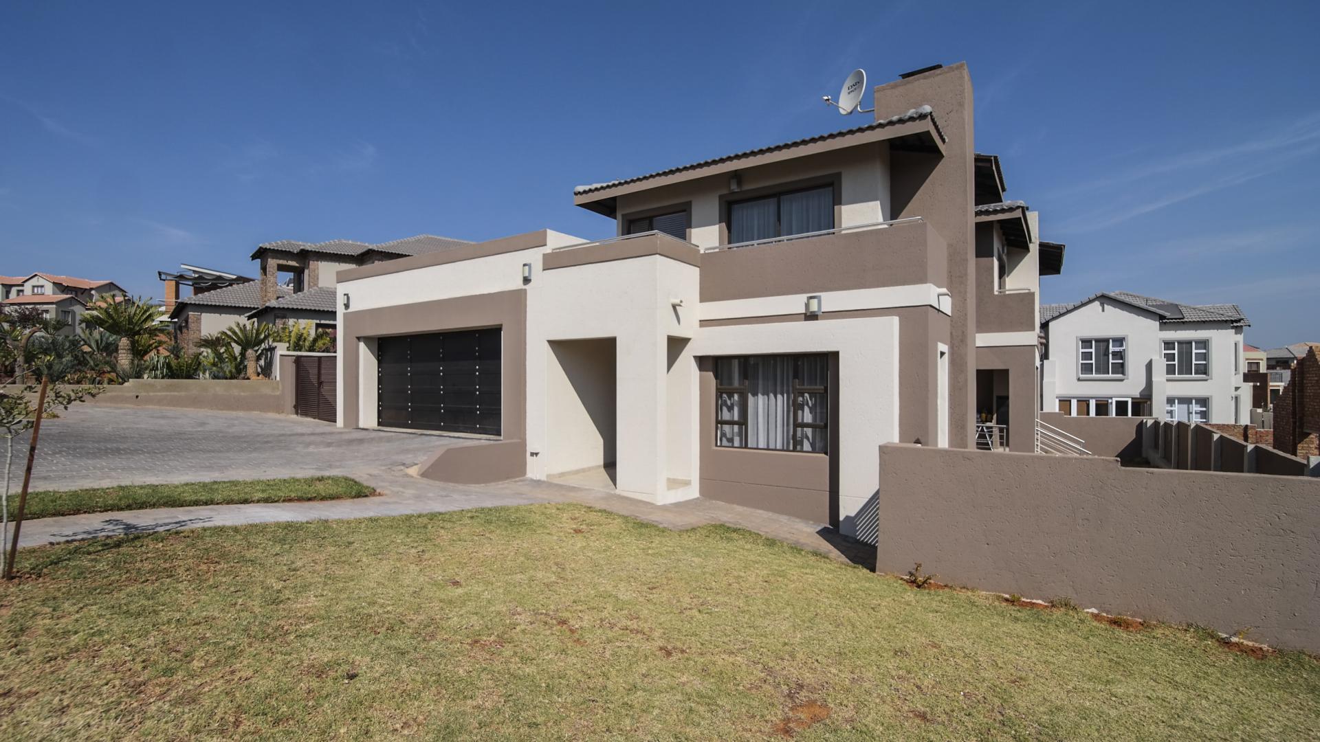 Front View of property in Heron Hill Estate