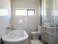 Bathroom 2 of property in Heron Hill Estate