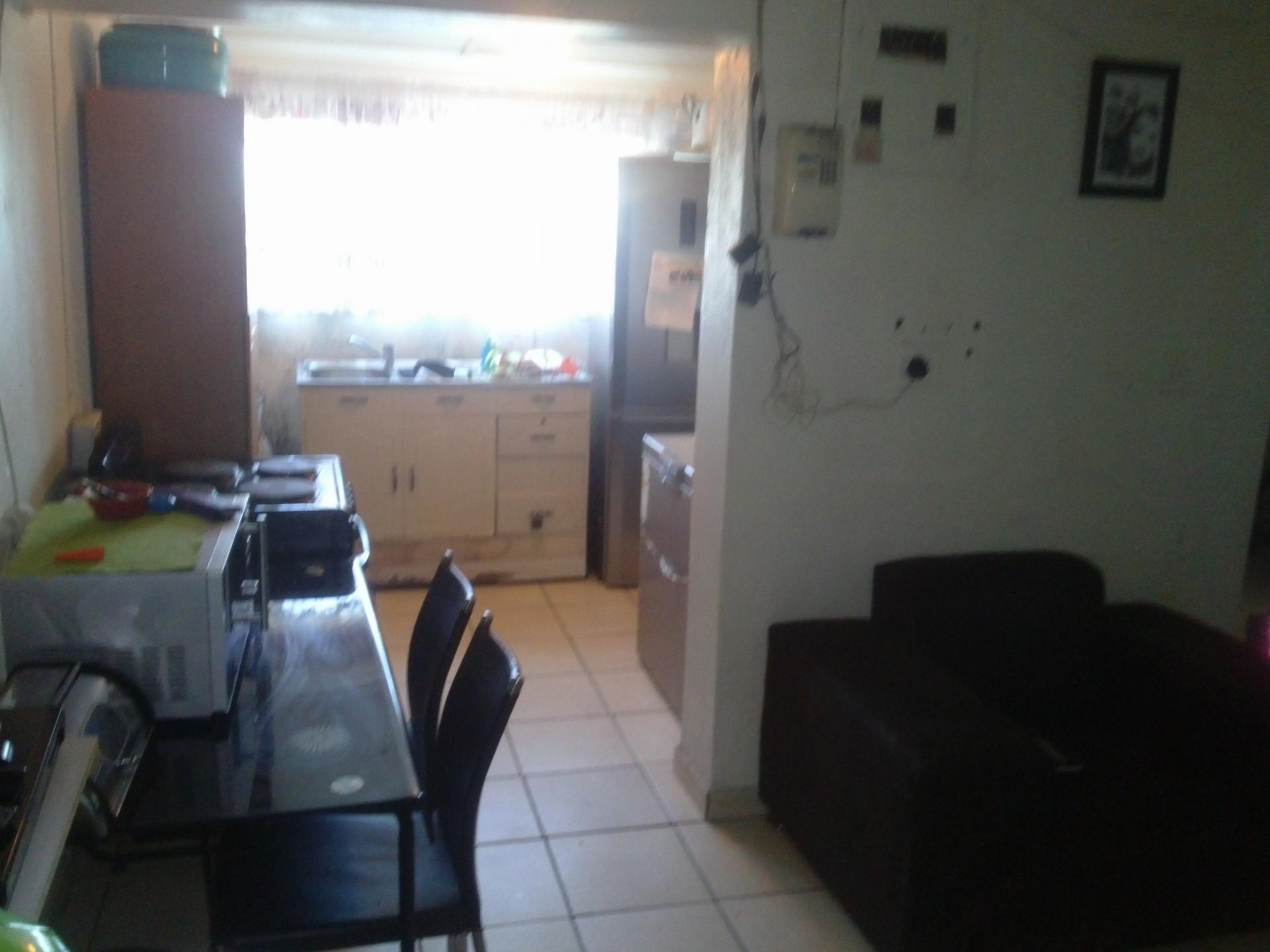Kitchen - 17 square meters of property in Mitchells Plain