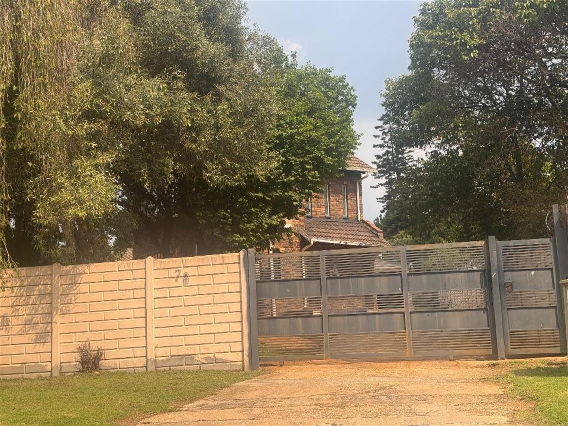 Front View of property in Kempton Park