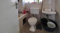 Bathroom 1 - 3 square meters of property in Trevenna