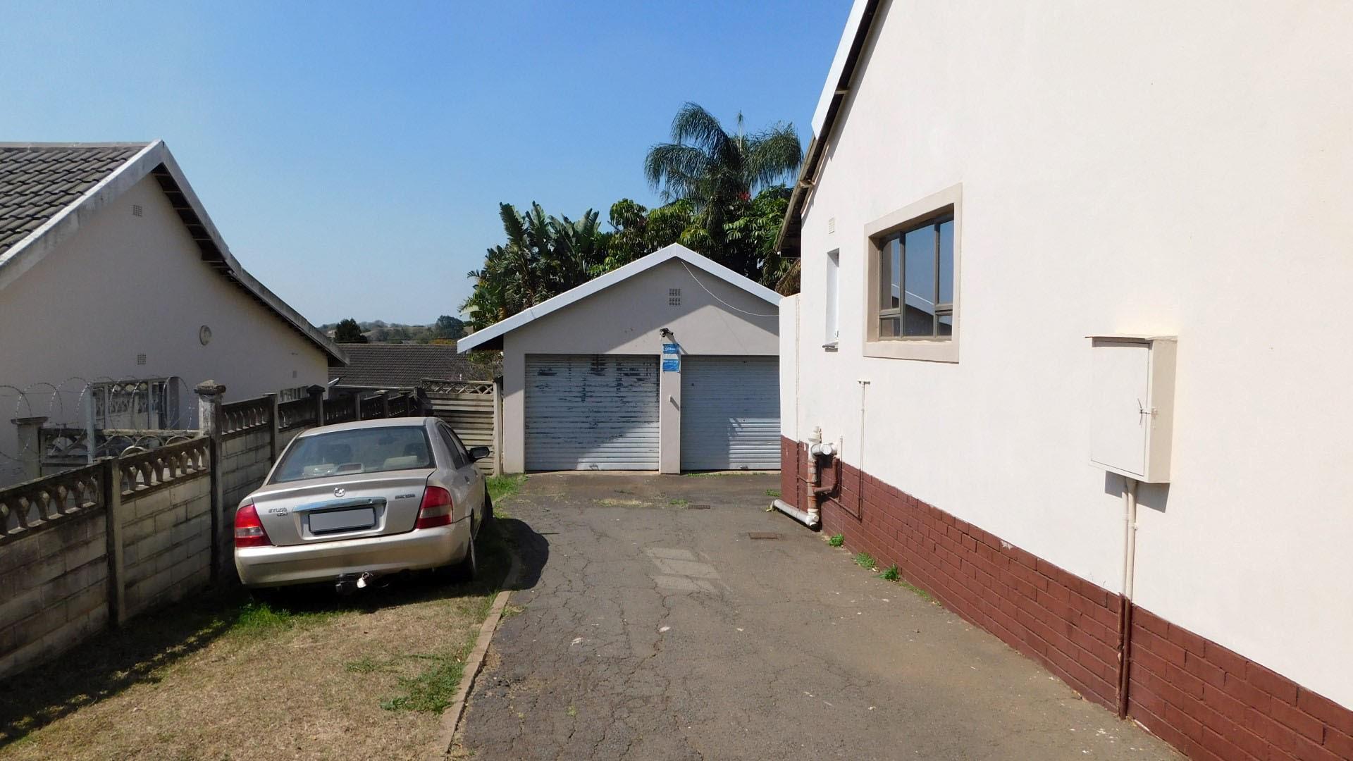 Front View of property in Bisley