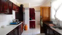 Kitchen - 17 square meters of property in Bisley