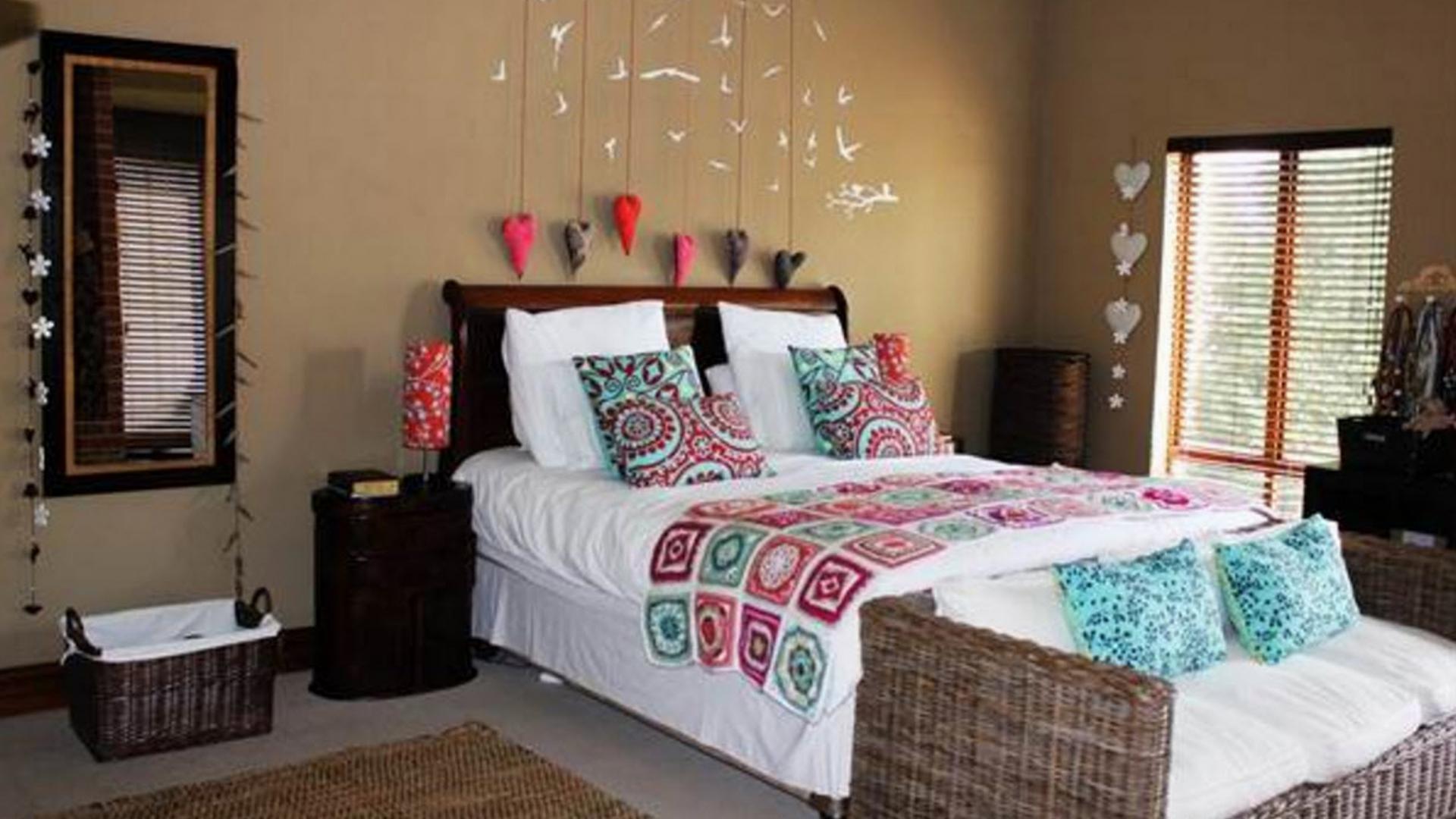 Main Bedroom of property in Boardwalk Meander Estate