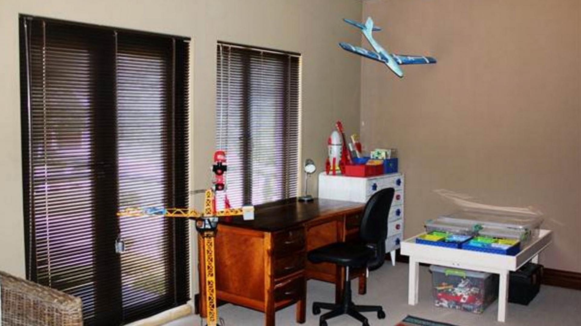 Bed Room 3 of property in Boardwalk Meander Estate