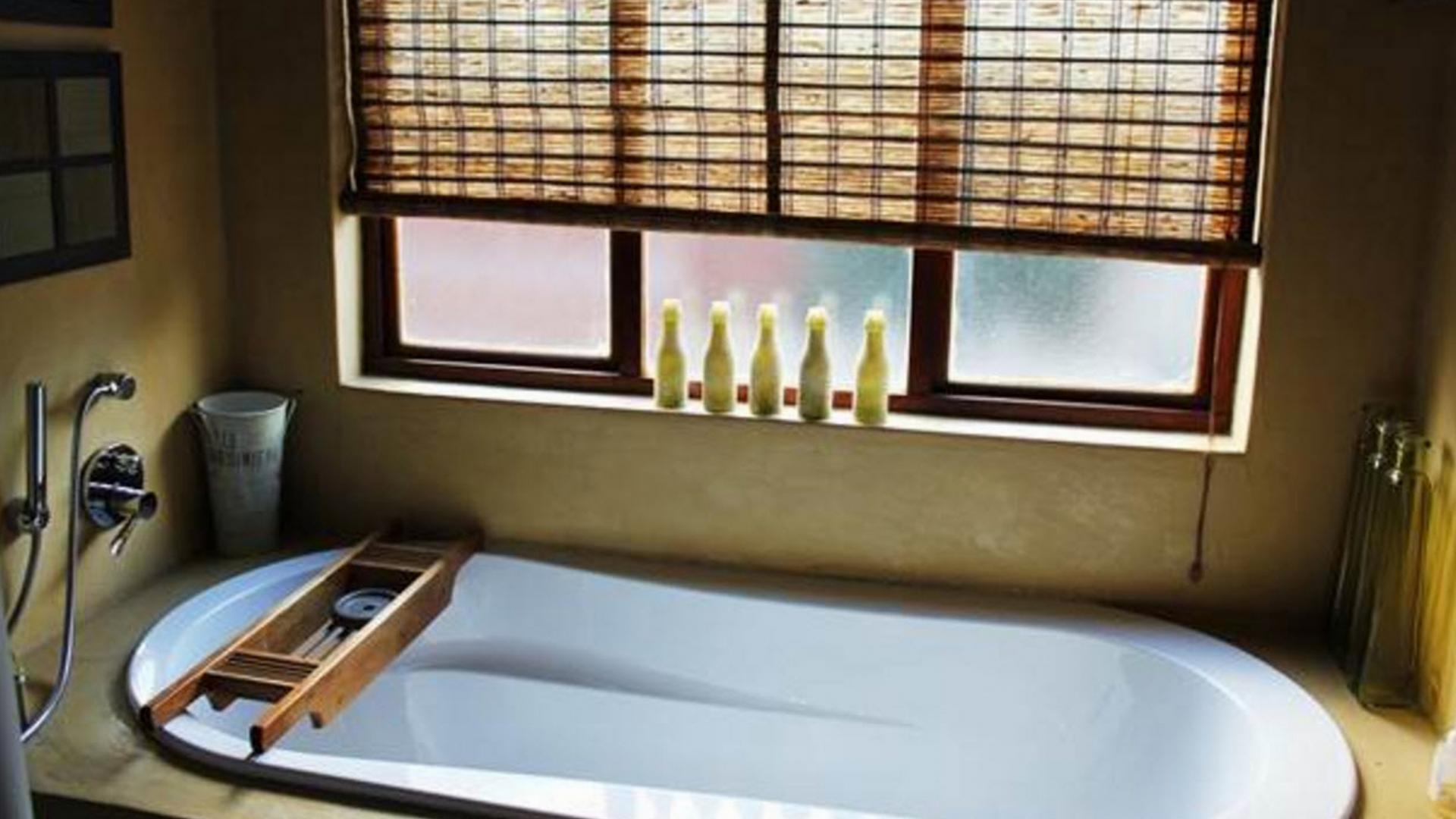 Main Bathroom of property in Boardwalk Meander Estate