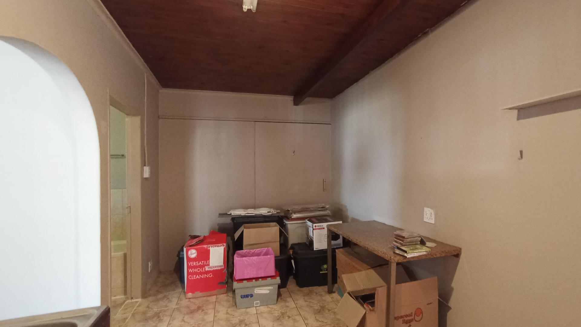 Spaces - 32 square meters of property in Sophiatown