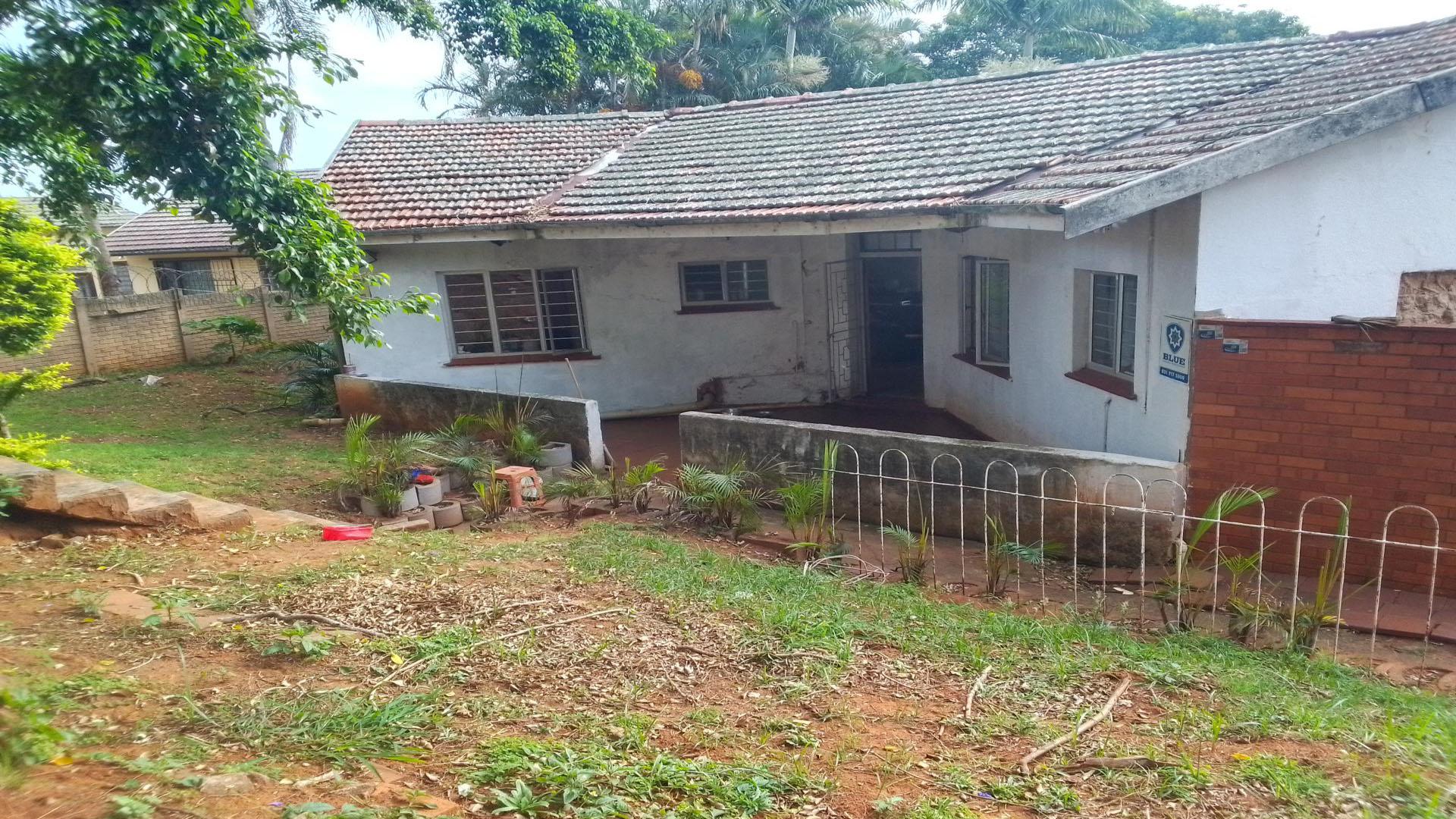 Front View of property in Durban Central