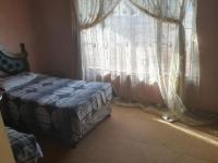 Bed Room 2 - 14 square meters of property in Daveyton