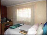 Main Bedroom - 18 square meters of property in Eldorado Park AH
