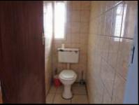 Guest Toilet - 3 square meters of property in Eldorado Park AH