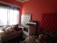 Bed Room 2 - 11 square meters of property in Krugersdorp