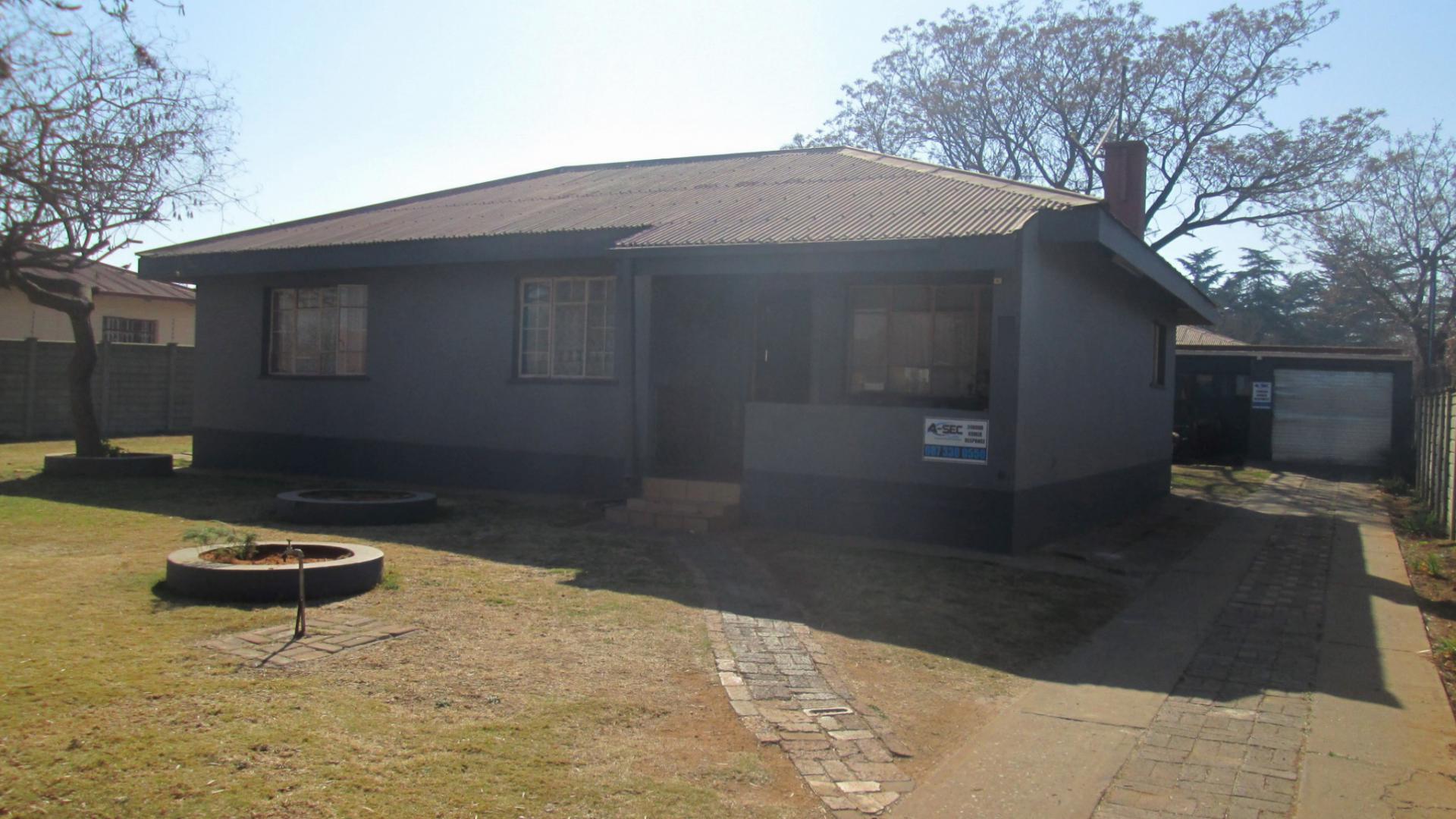 Front View of property in Vanderbijlpark