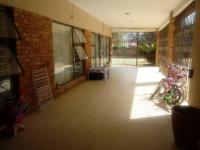 Patio - 72 square meters of property in Three Rivers