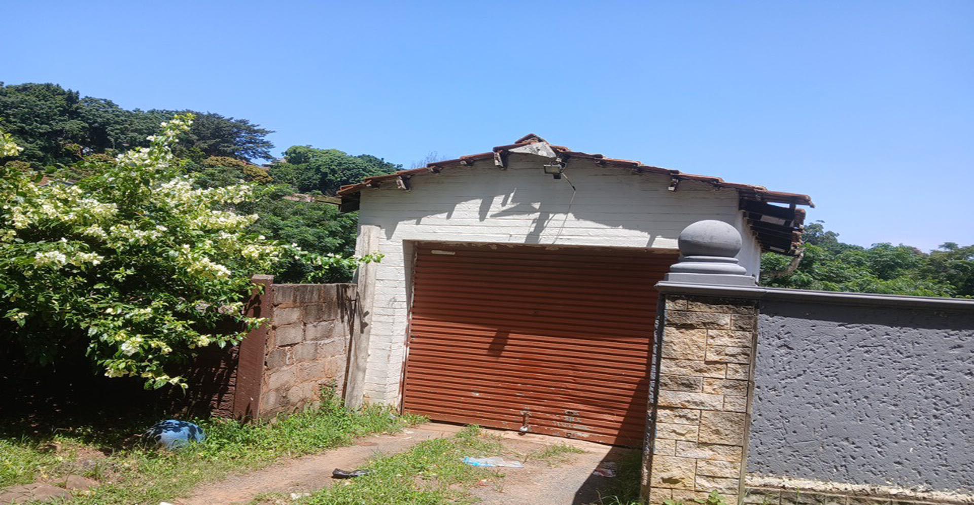 Front View of property in Durban Central