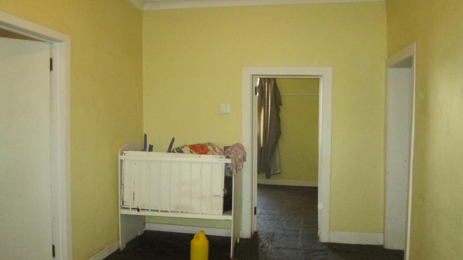 Spaces - 20 square meters of property in De Deur