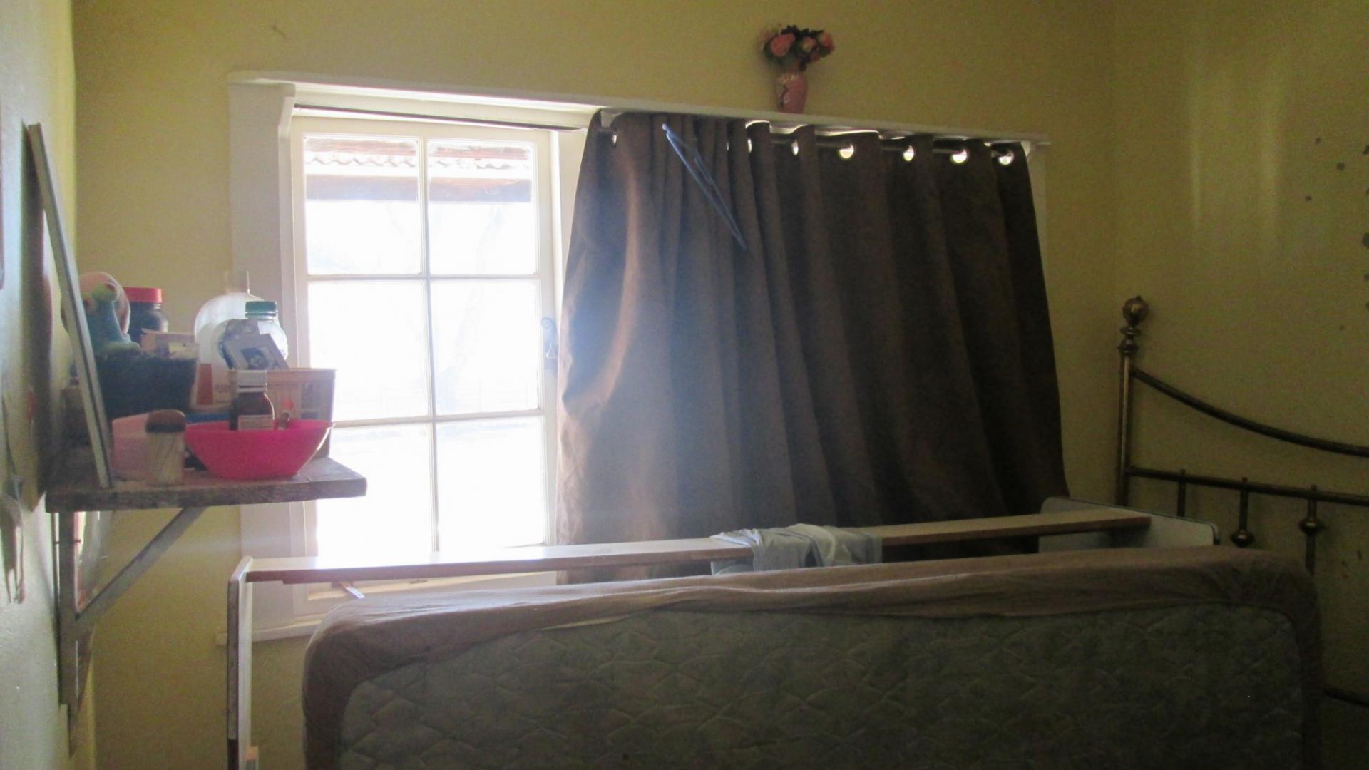 Bed Room 2 - 13 square meters of property in De Deur